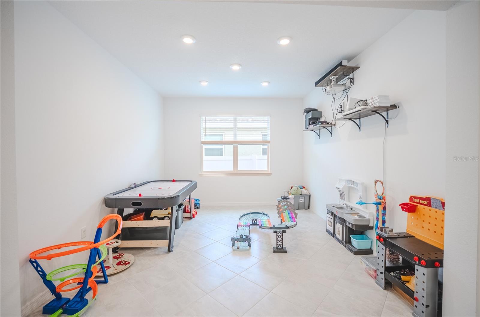 Image 38 of 70 For 6200 72nd Terrace