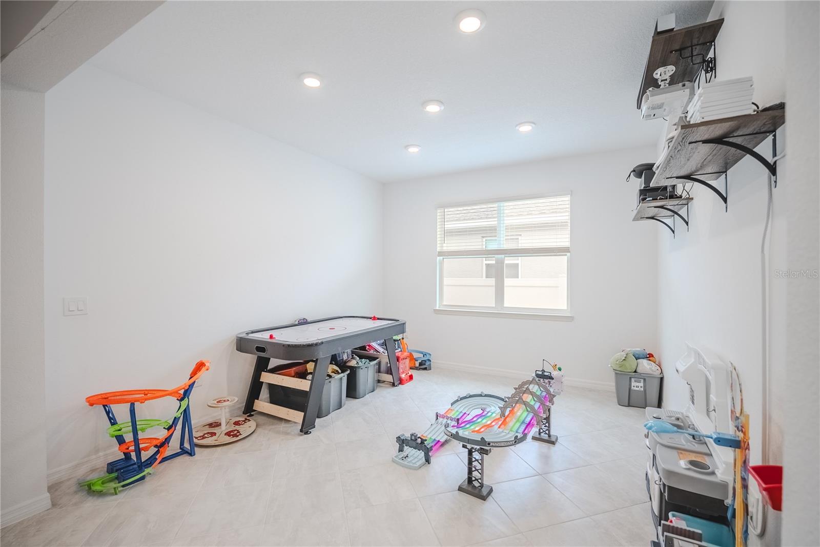 Image 39 of 70 For 6200 72nd Terrace