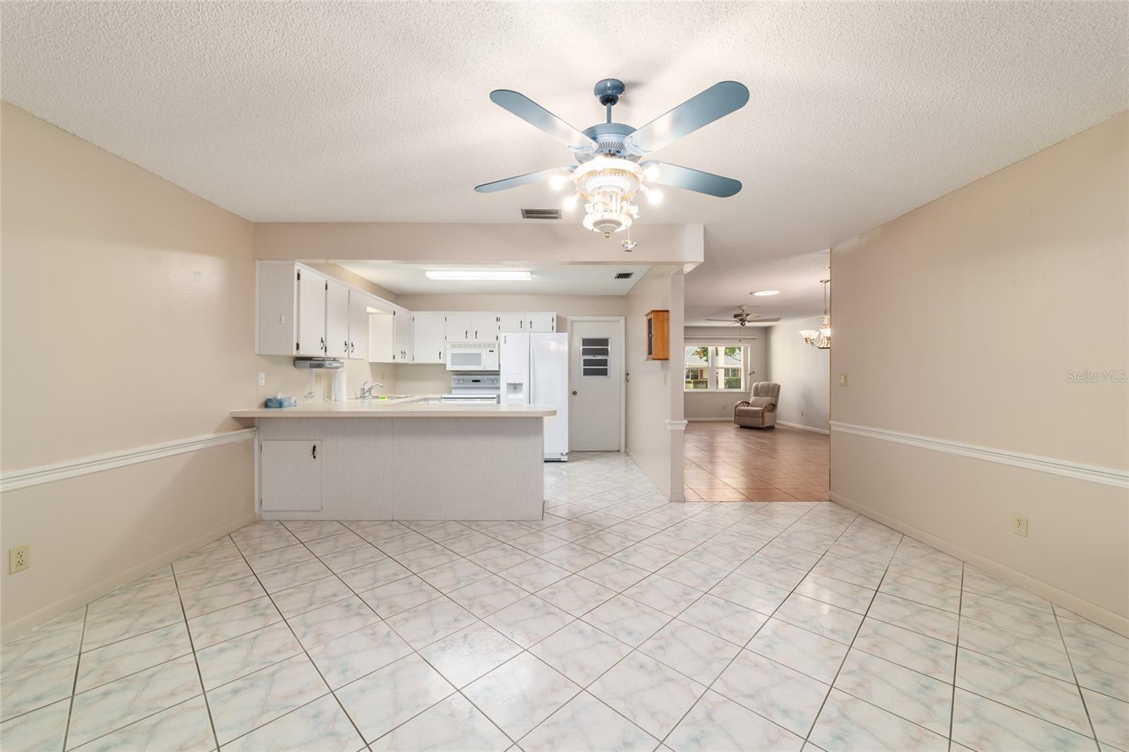 Image 11 of 30 For 8625 94th Lane A