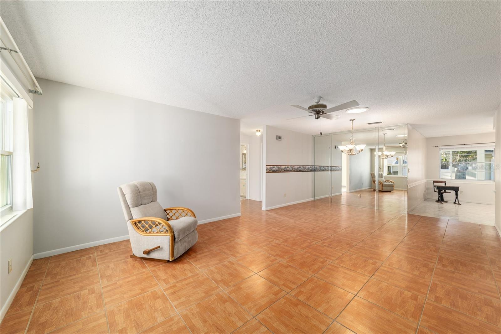 Image 5 of 30 For 8625 94th Lane A