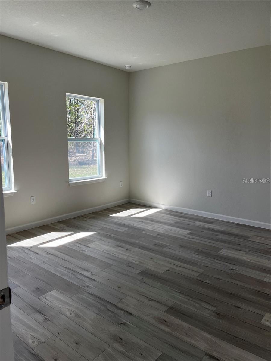 Image 6 of 10 For 5312 162nd Place Road