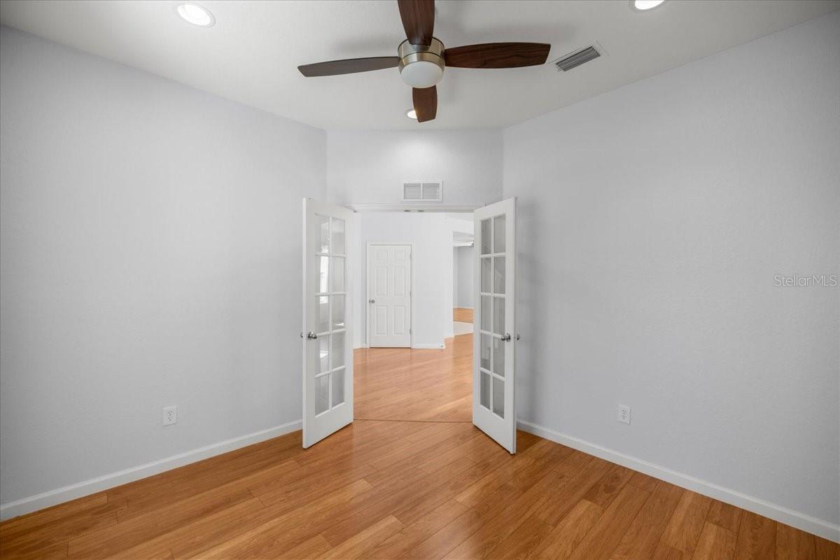 Image 5 of 52 For 5073 40th Place