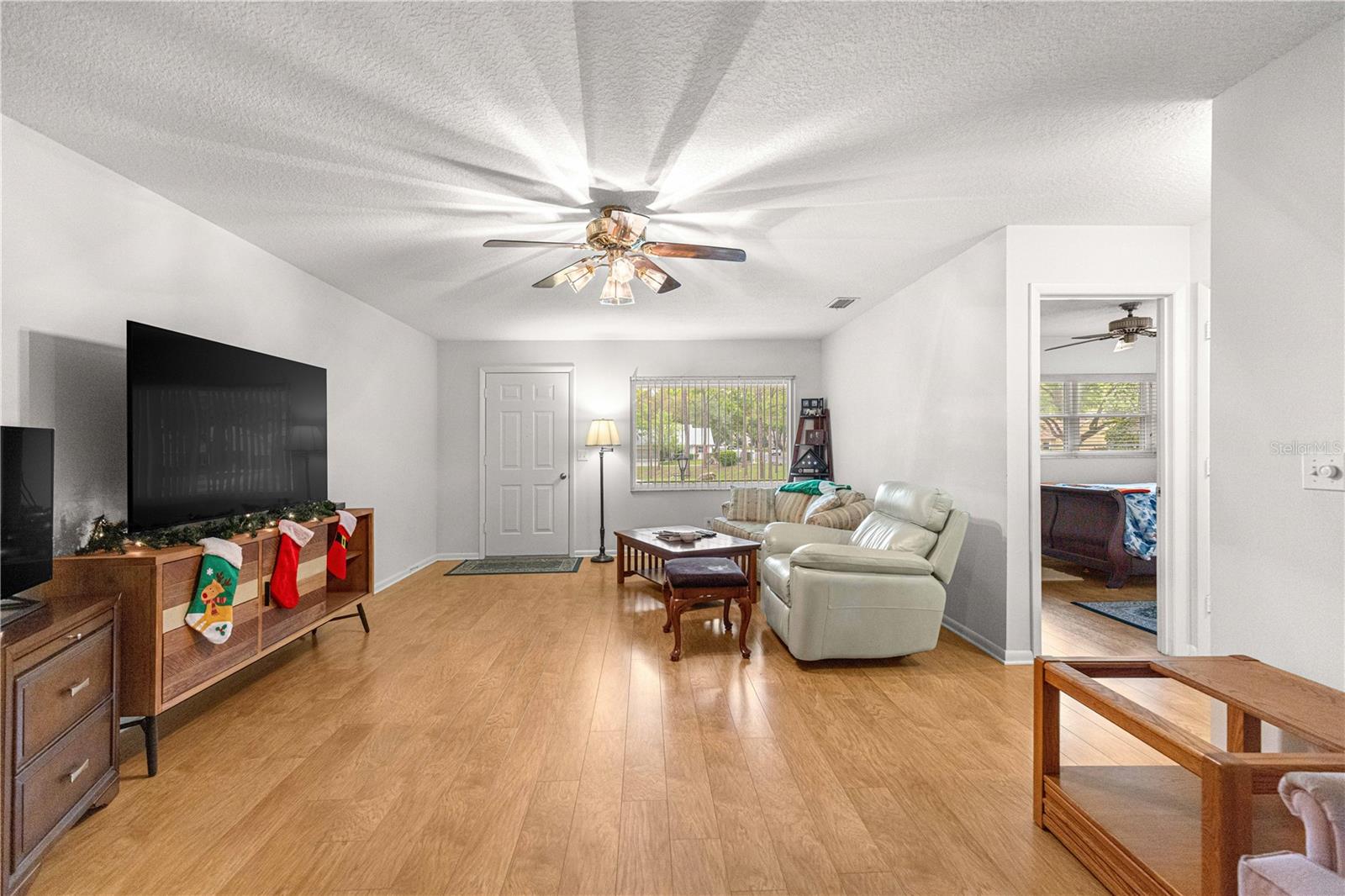 Image 25 of 46 For 8420 92nd Street A