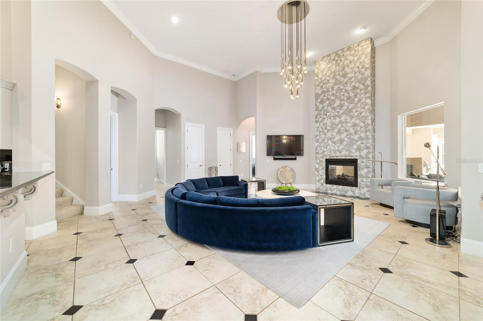 Image 14 of 88 For 2380 73rd Loop