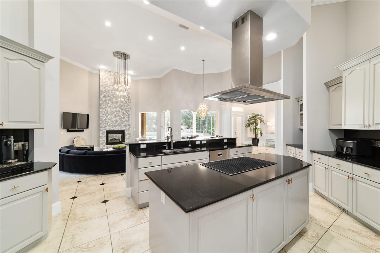 Image 24 of 88 For 2380 73rd Loop