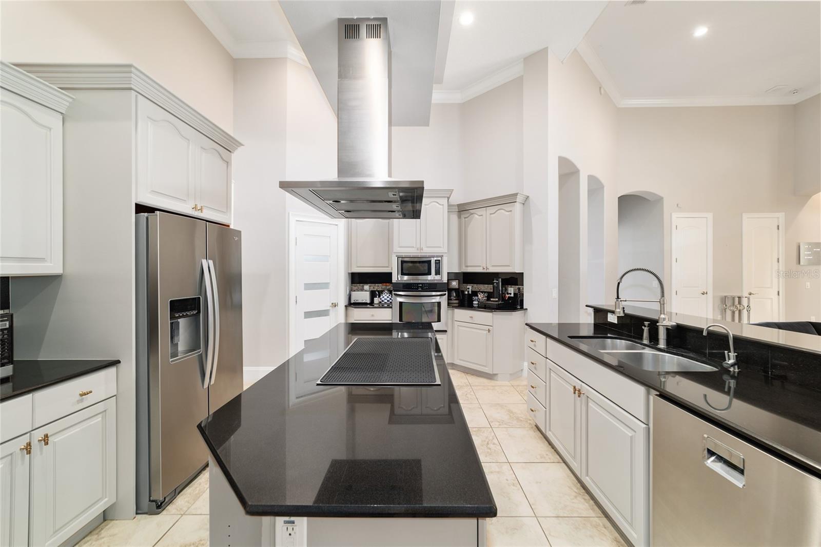 Image 26 of 88 For 2380 73rd Loop