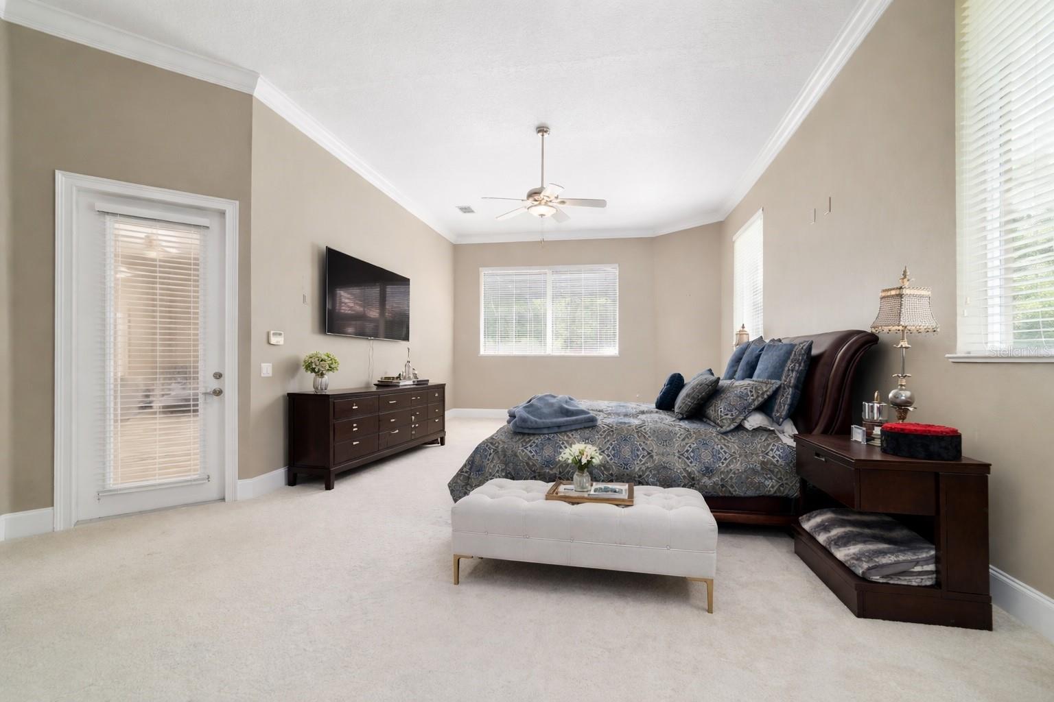 Image 30 of 88 For 2380 73rd Loop