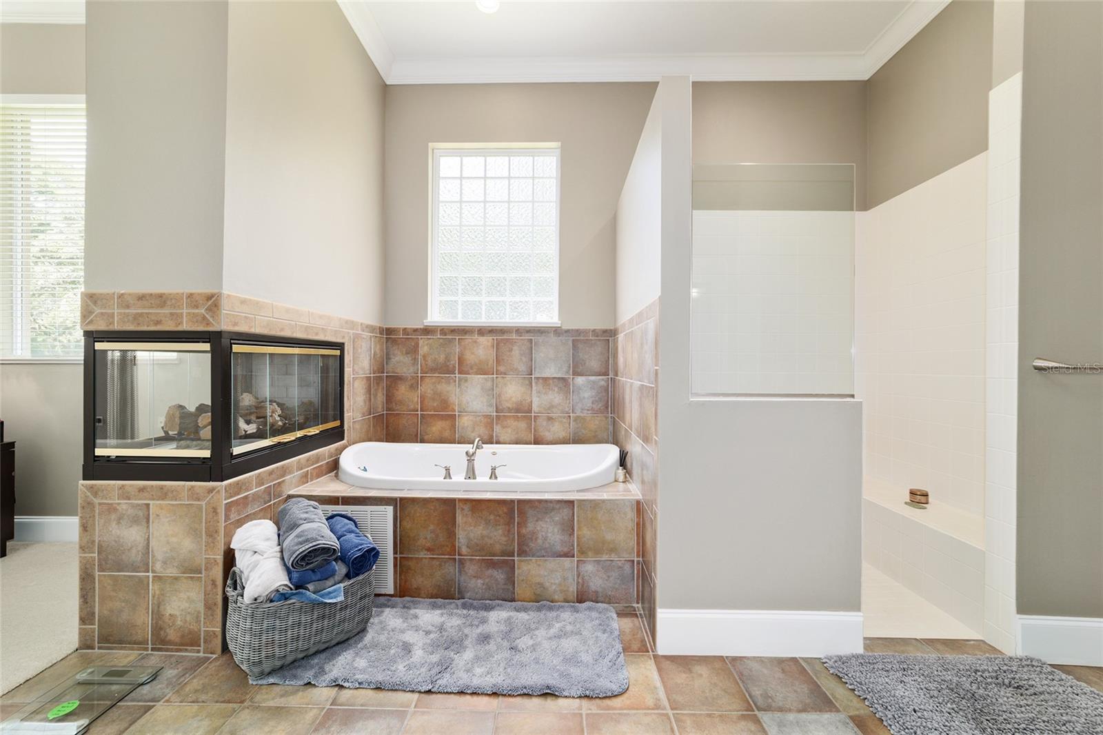 Image 33 of 88 For 2380 73rd Loop