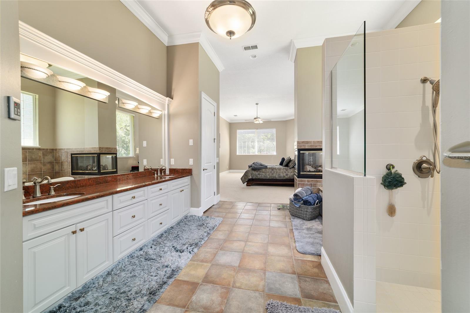 Image 34 of 88 For 2380 73rd Loop