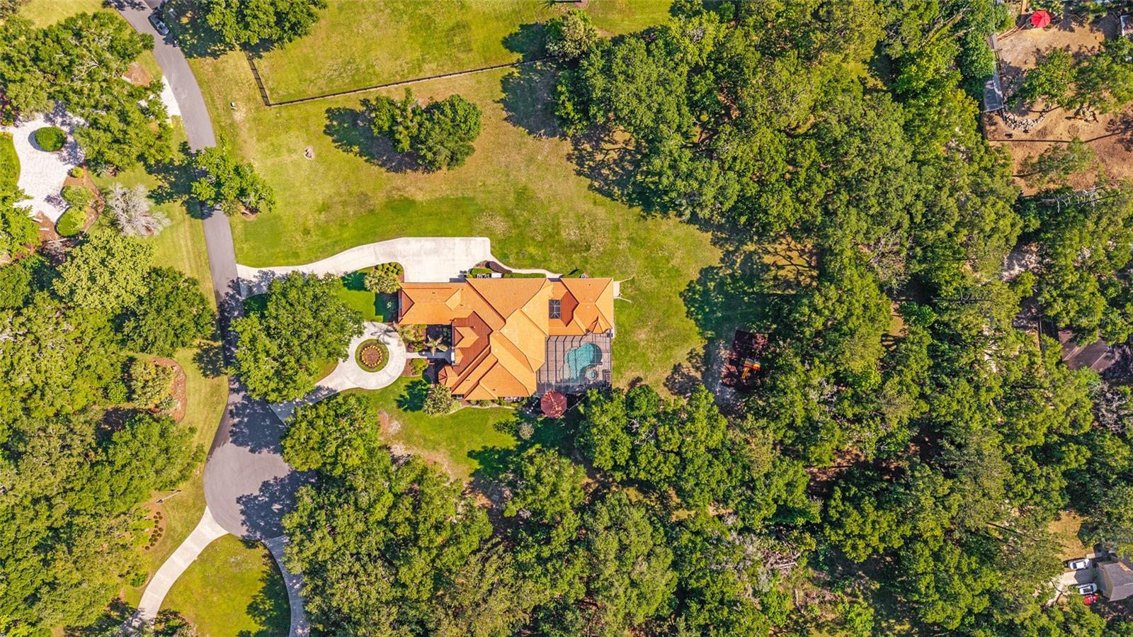 Image 4 of 88 For 2380 73rd Loop