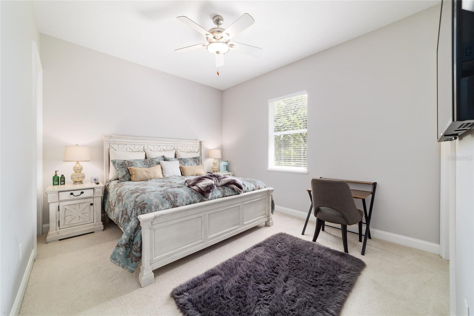 Image 53 of 88 For 2380 73rd Loop