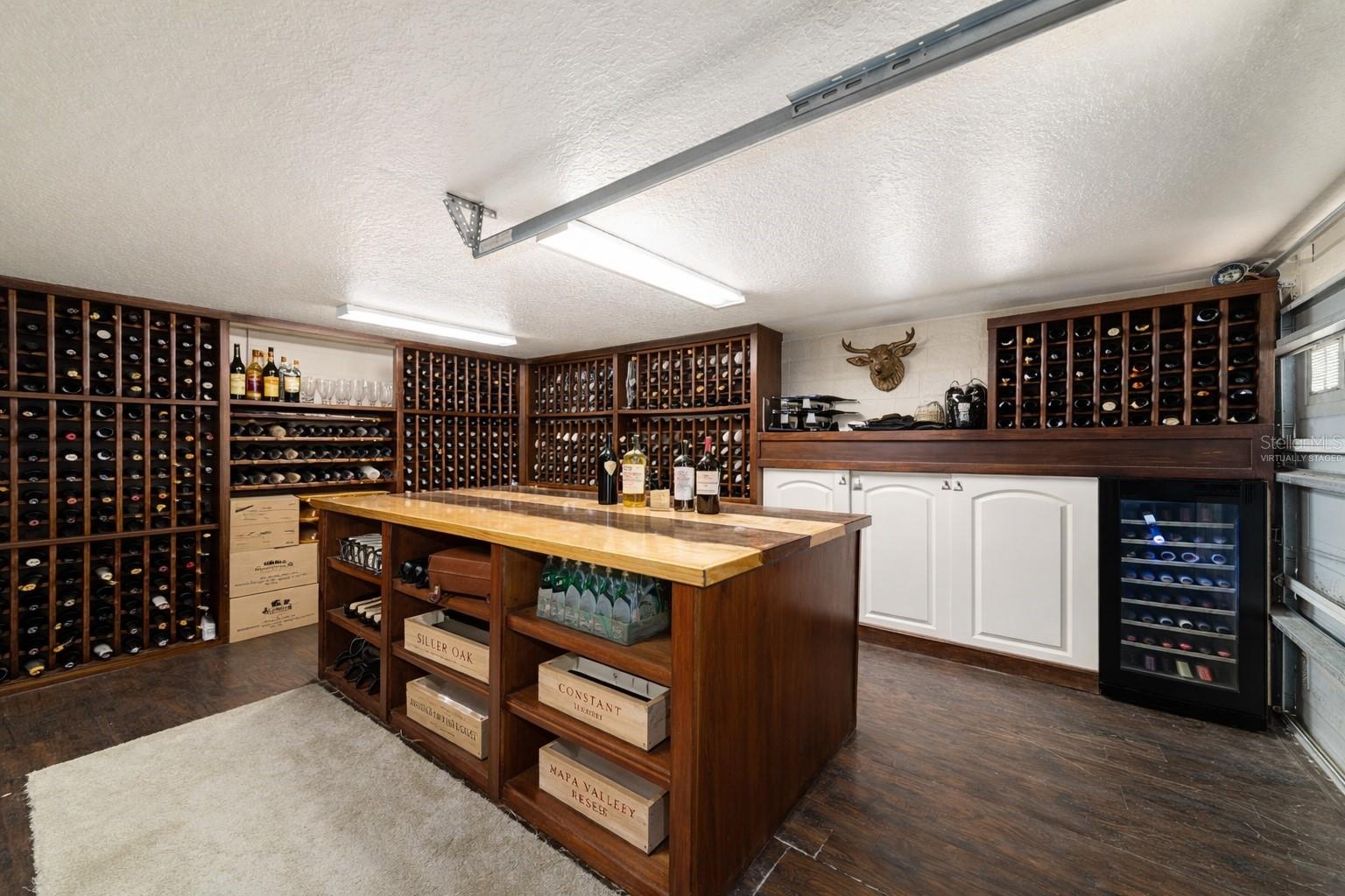 Image 62 of 88 For 2380 73rd Loop