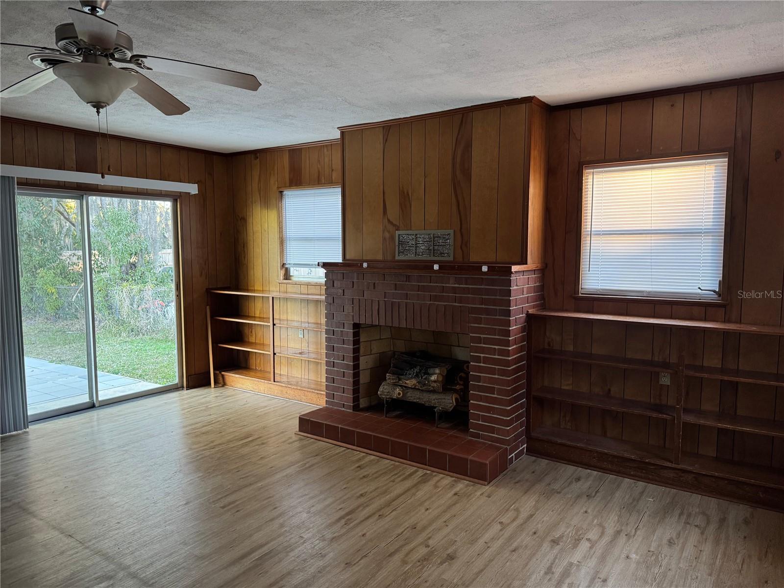 Image 12 of 23 For 1137 9th Street