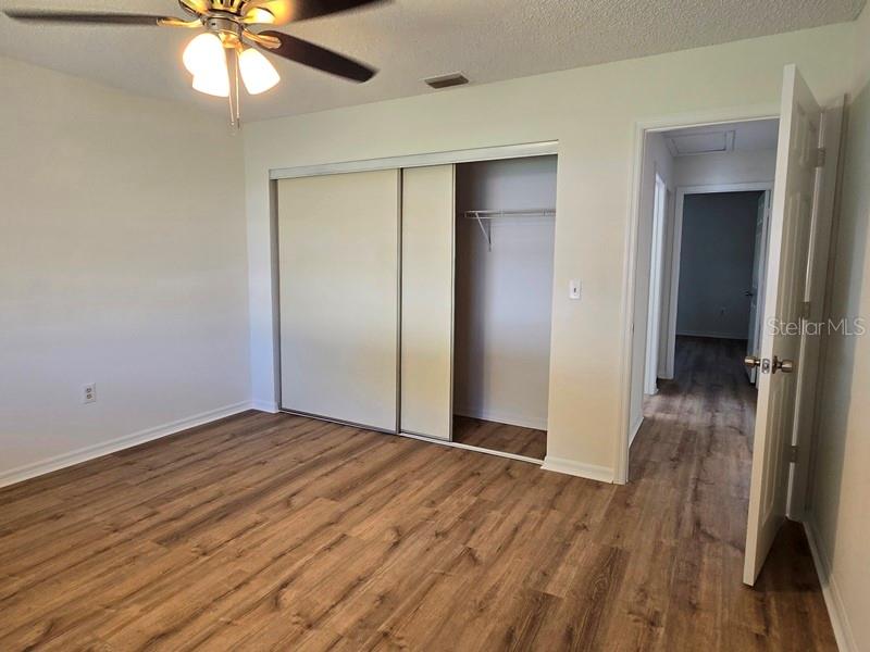 Listing photo id 20 for 11510 85th Court