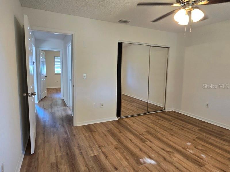 Listing photo id 24 for 11510 85th Court