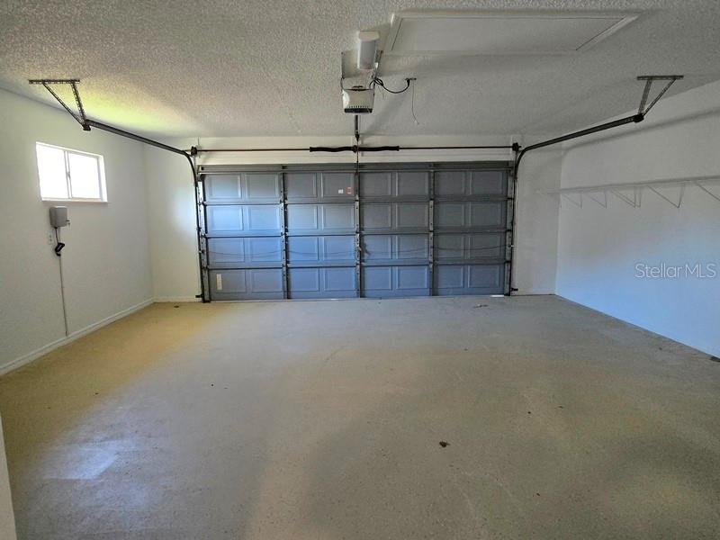 Listing photo id 31 for 11510 85th Court