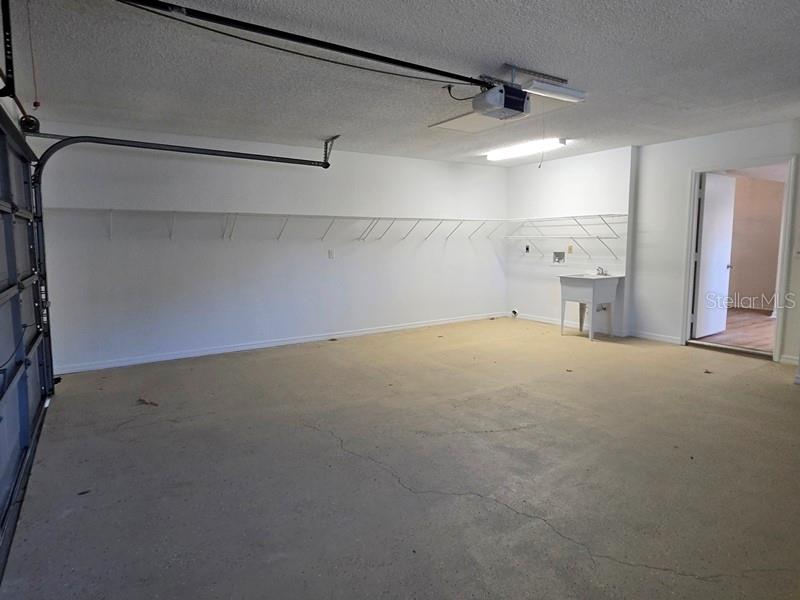 Listing photo id 32 for 11510 85th Court