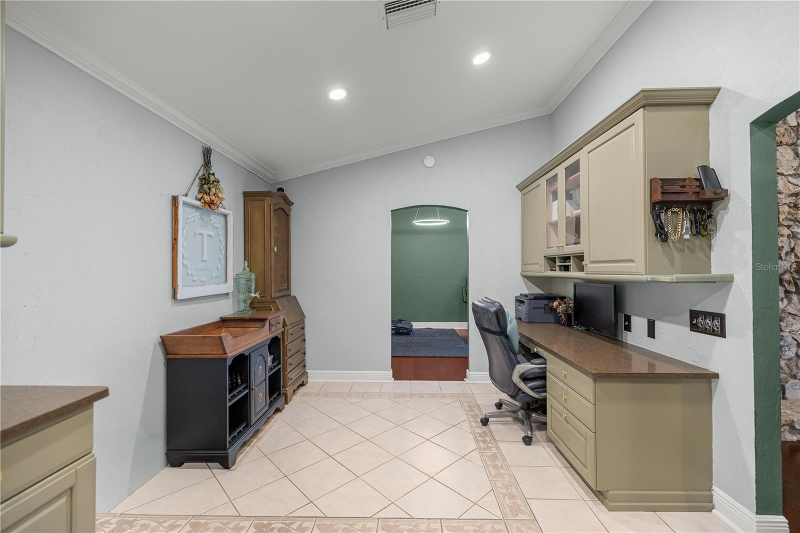 Image 17 of 51 For 4425 2nd Place