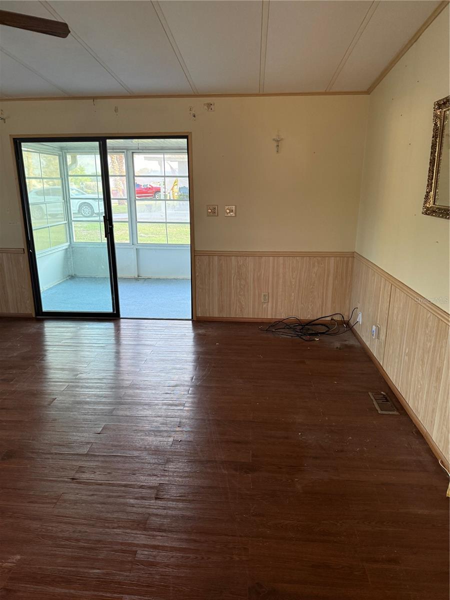 Image 12 of 36 For 13178 47th Court