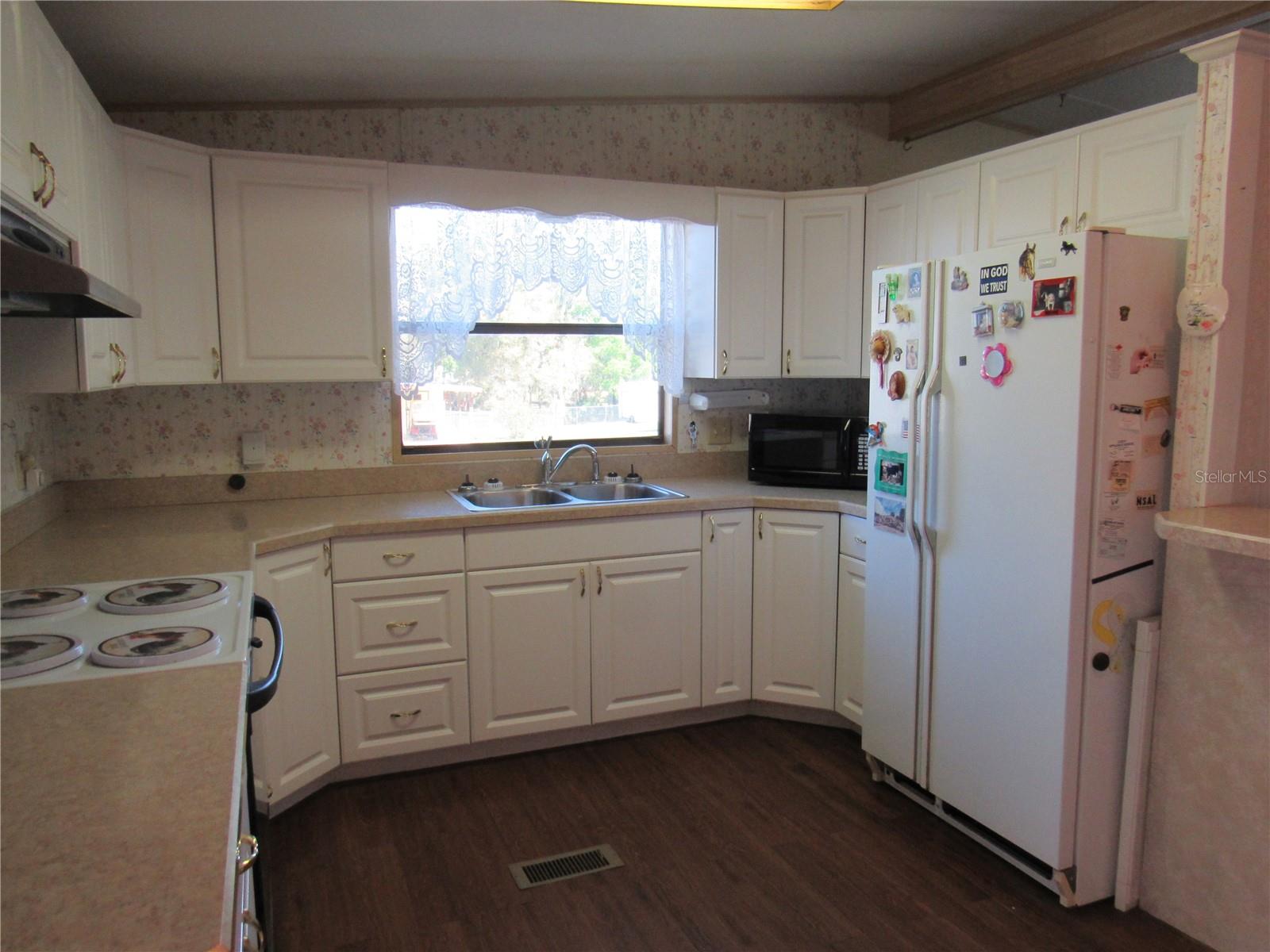 Image 16 of 36 For 13178 47th Court