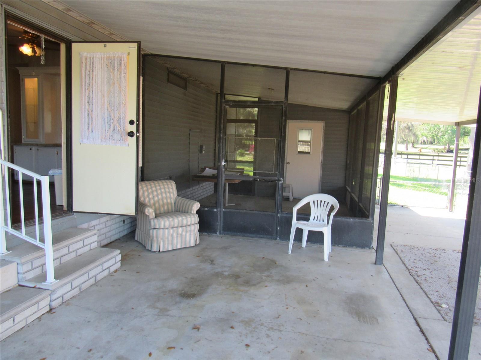 Image 28 of 36 For 13178 47th Court