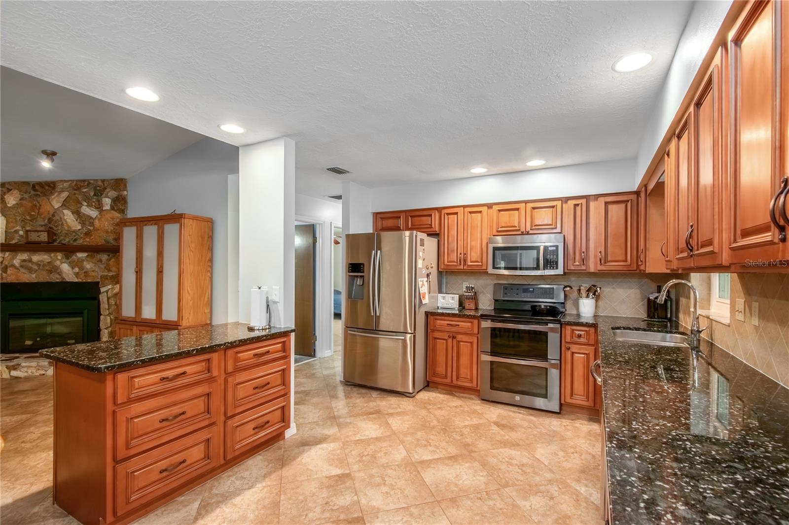 Image 14 of 51 For 3005 160th Lane Road