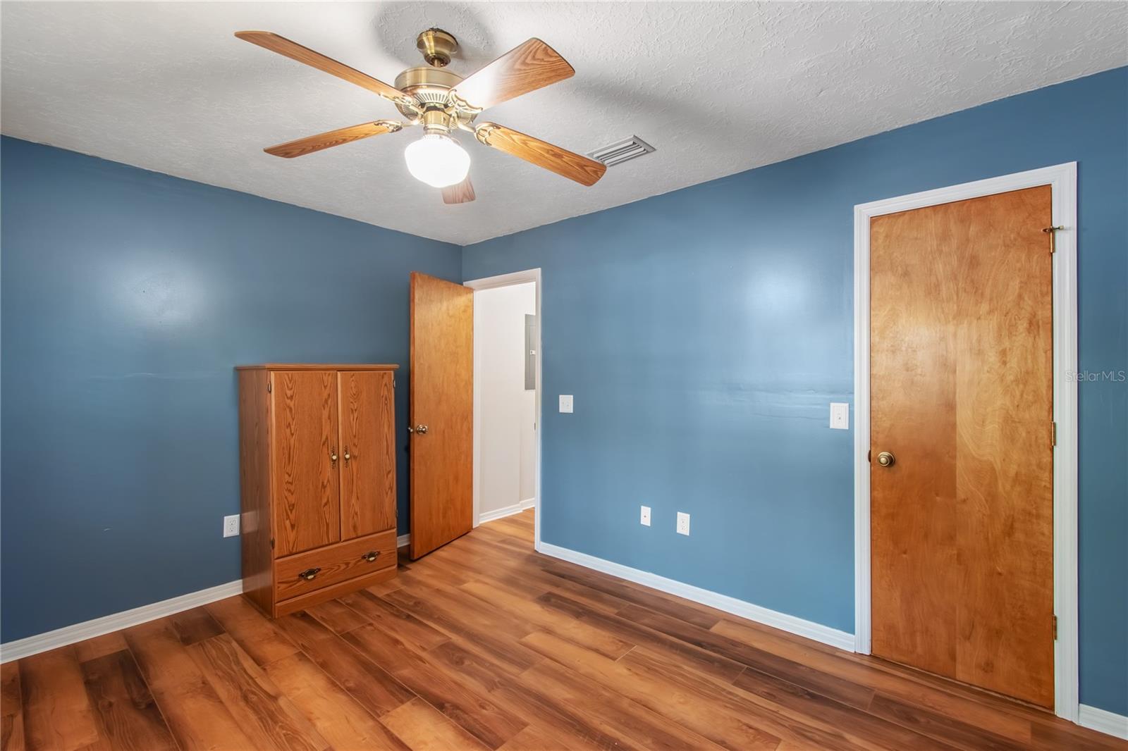 Image 35 of 51 For 3005 160th Lane Road