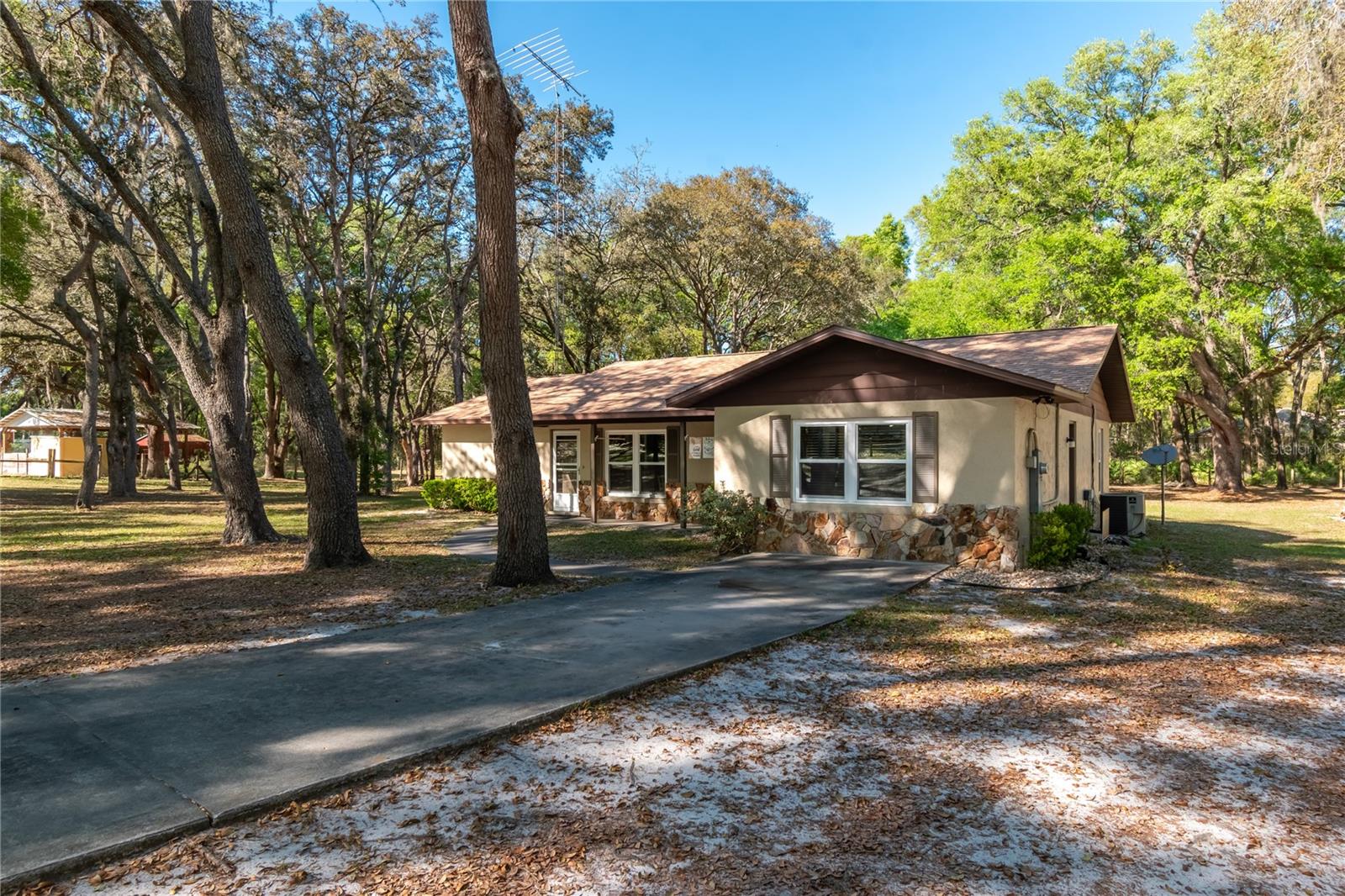 Image 5 of 51 For 3005 160th Lane Road