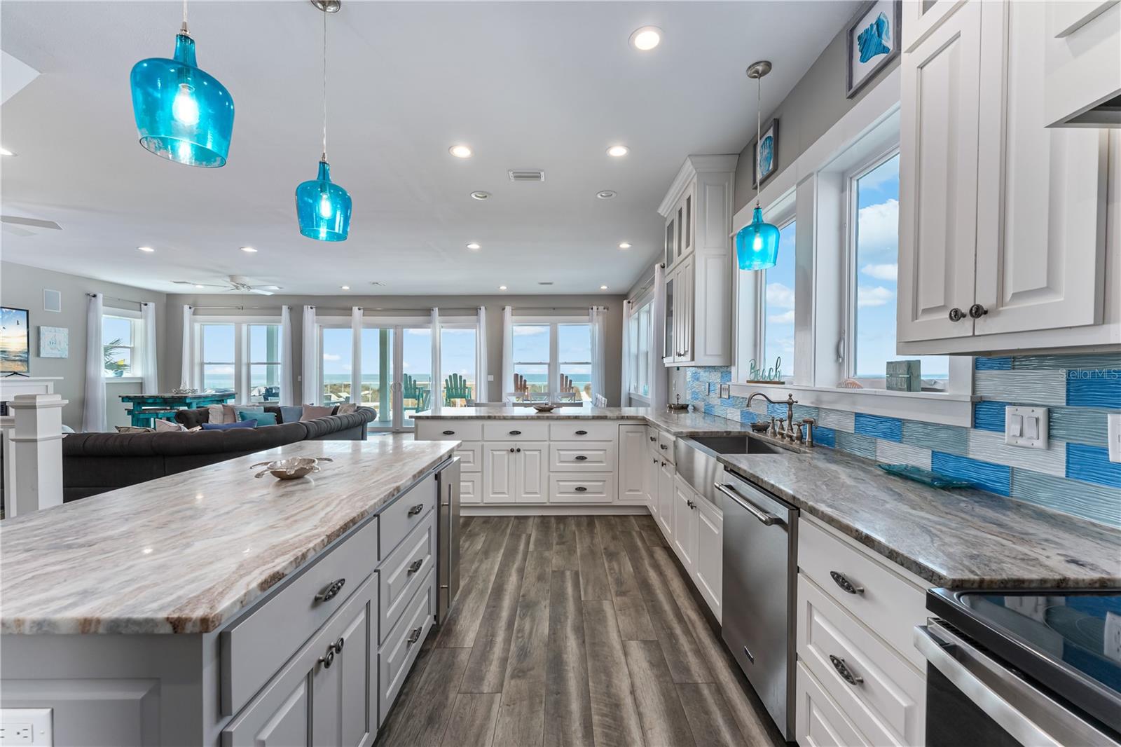 Image 10 of 100 For 469 Haven Road