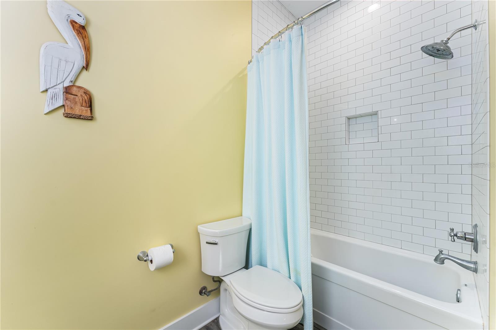 Image 30 of 100 For 469 Haven Road