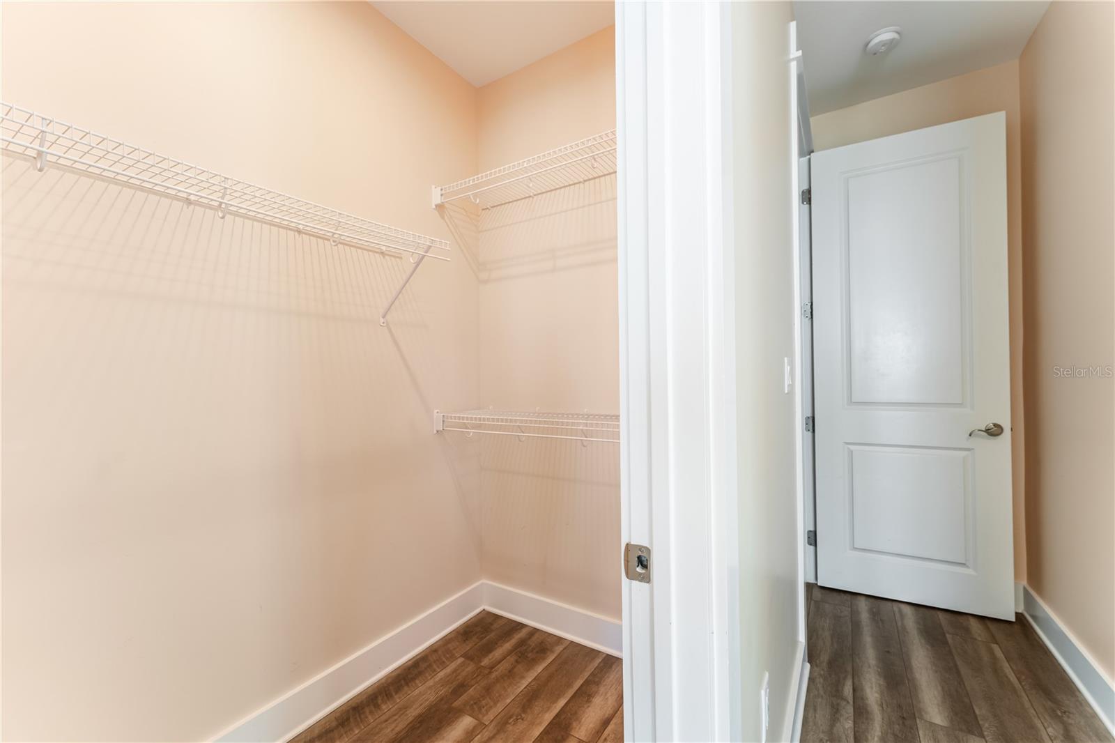 Image 46 of 100 For 469 Haven Road