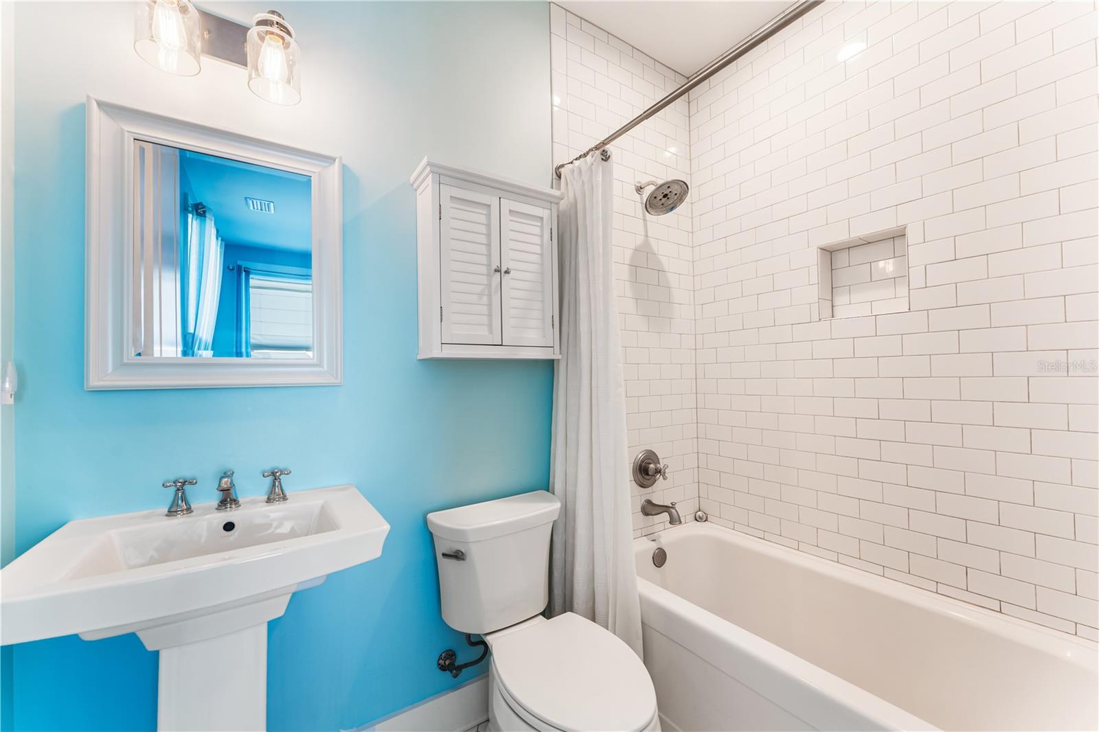 Image 62 of 100 For 469 Haven Road