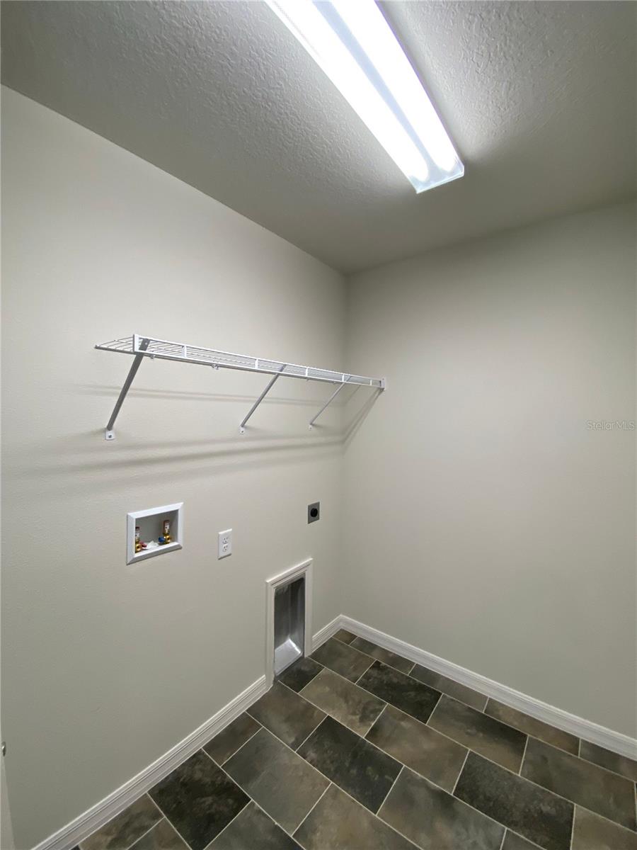 Image 25 of 29 For 8180 Wakefield Drive