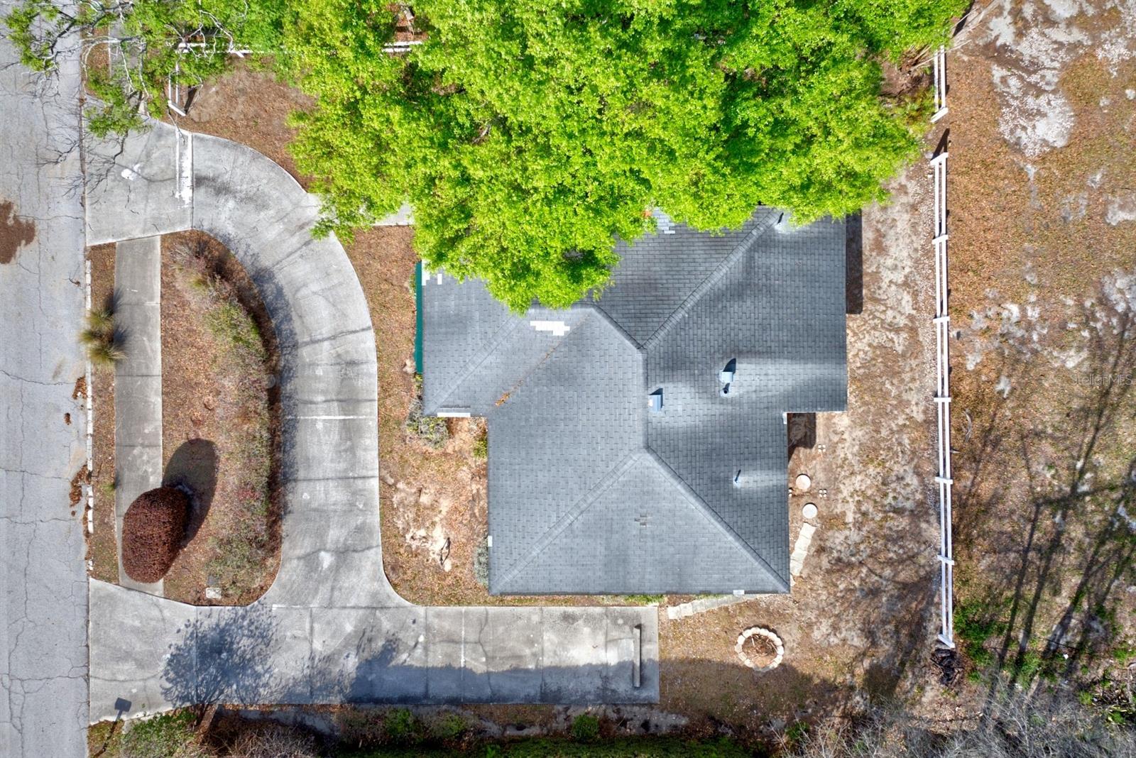 Image 31 of 35 For 121 Bates Avenue Se