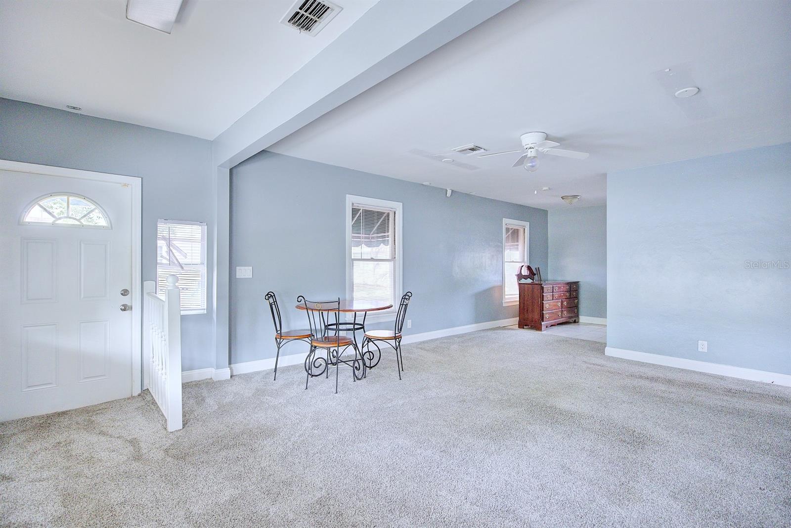 Image 4 of 35 For 121 Bates Avenue Se