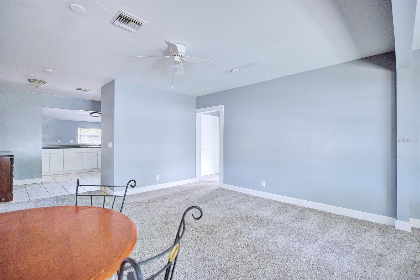 Image 5 of 35 For 121 Bates Avenue Se