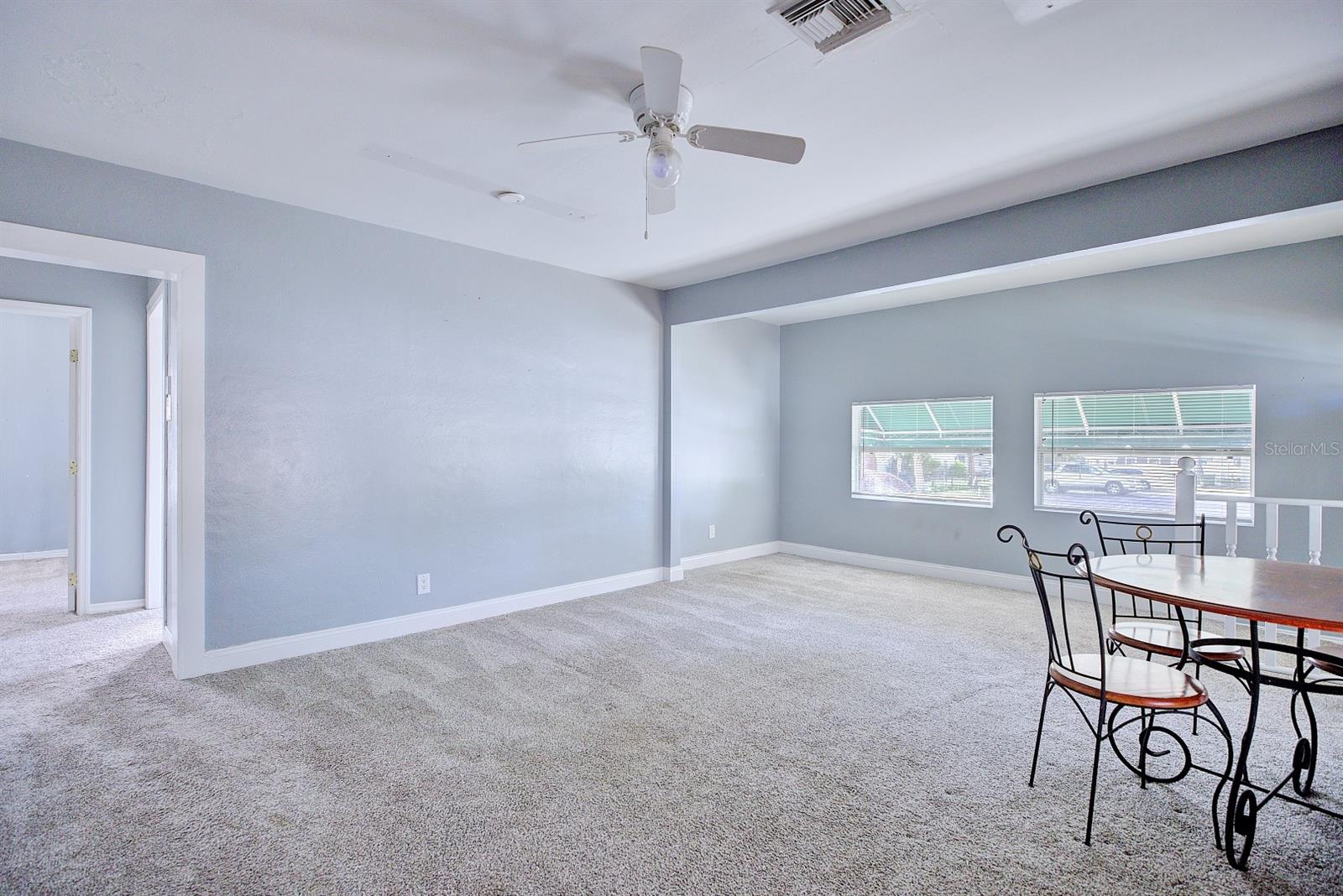 Image 6 of 35 For 121 Bates Avenue Se