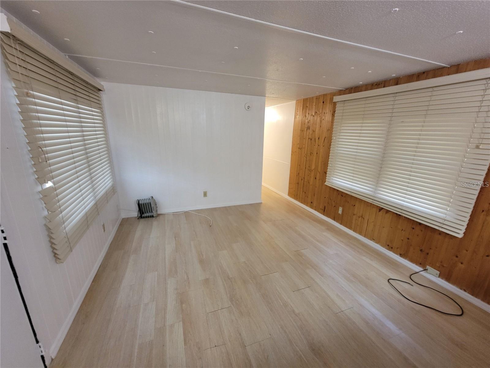 Image 4 of 7 For 8957 144th Street