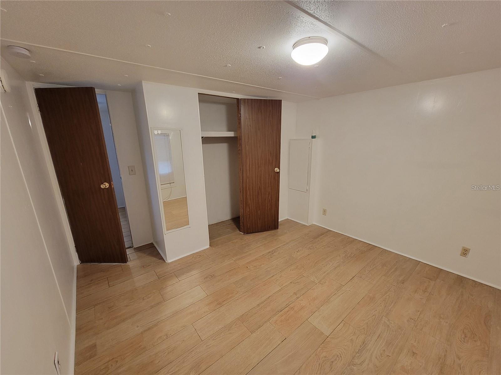 Image 6 of 7 For 8957 144th Street