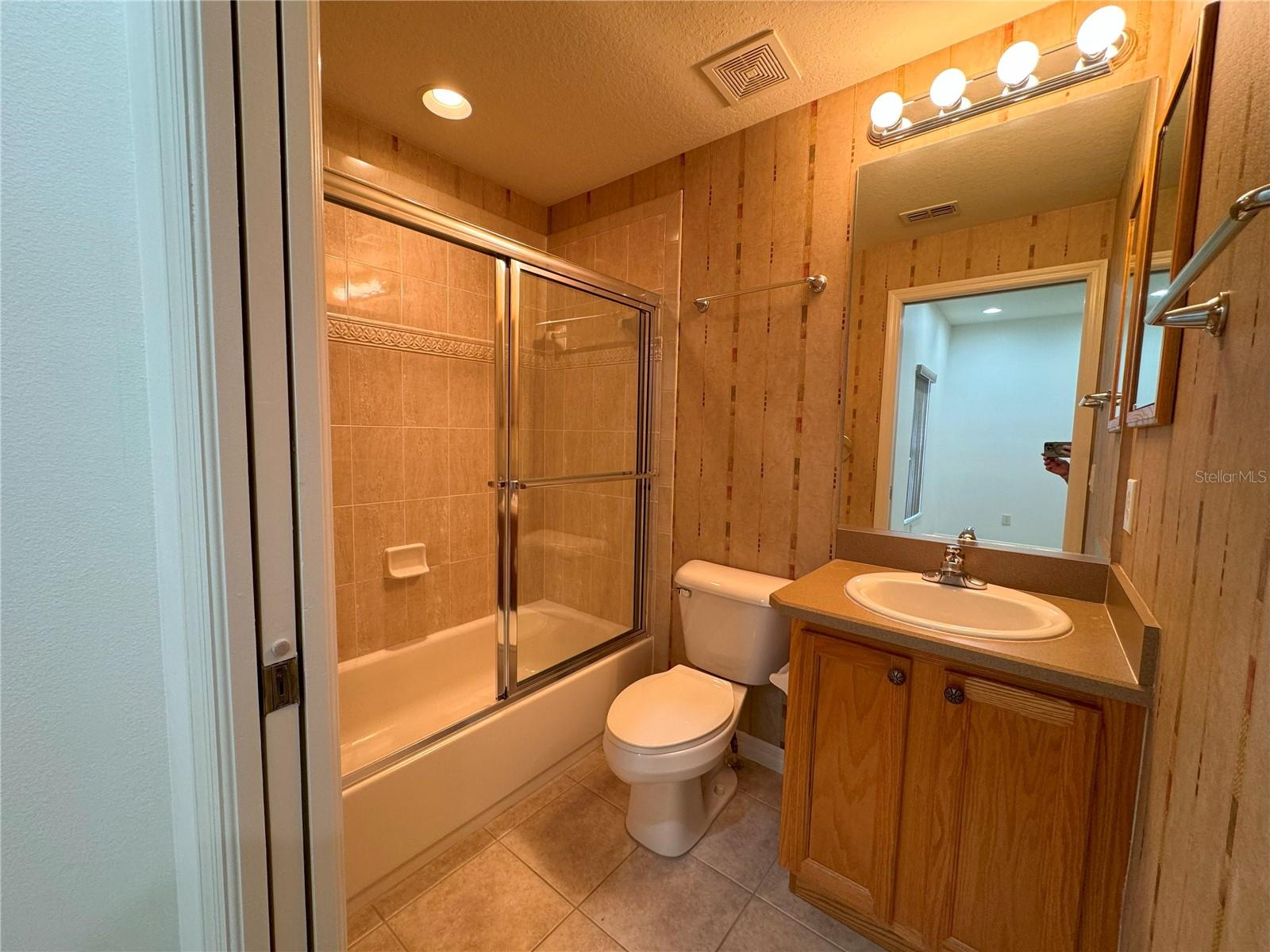 Image 15 of 46 For 1707 Spring Meadow Loop