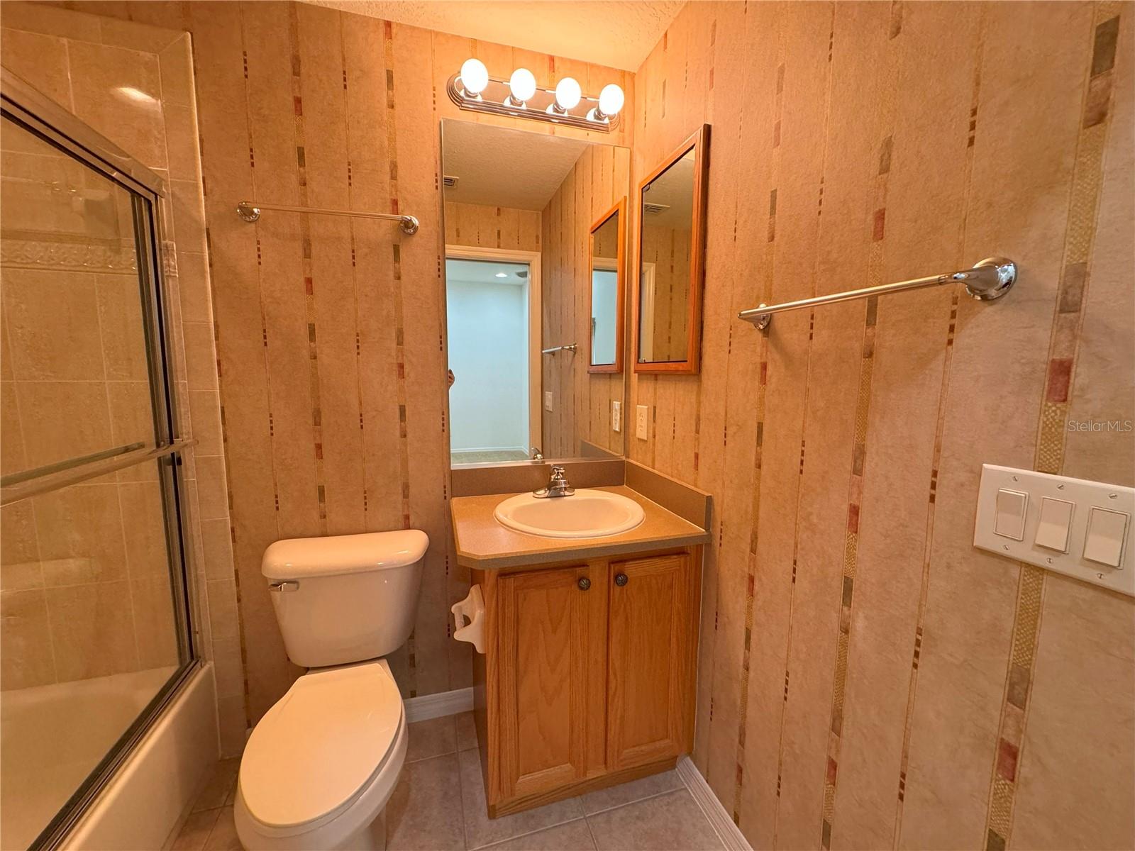 Image 16 of 46 For 1707 Spring Meadow Loop