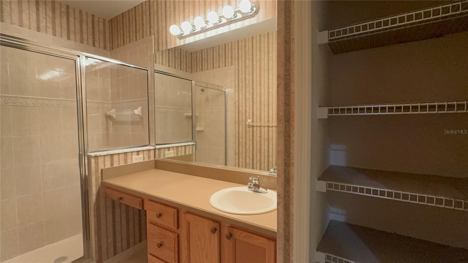 Image 21 of 46 For 1707 Spring Meadow Loop