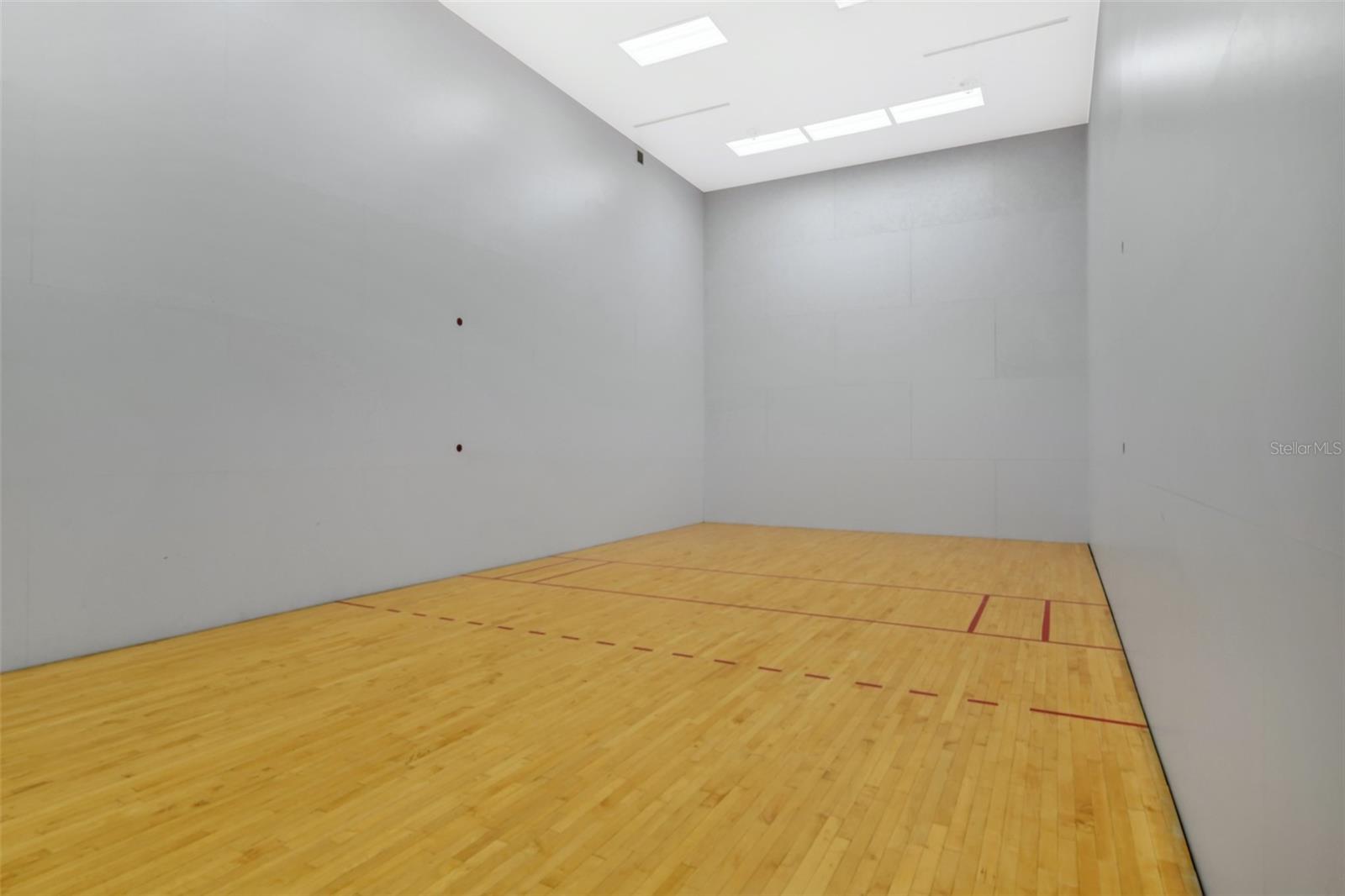 Image 37 of 46 For 1707 Spring Meadow Loop