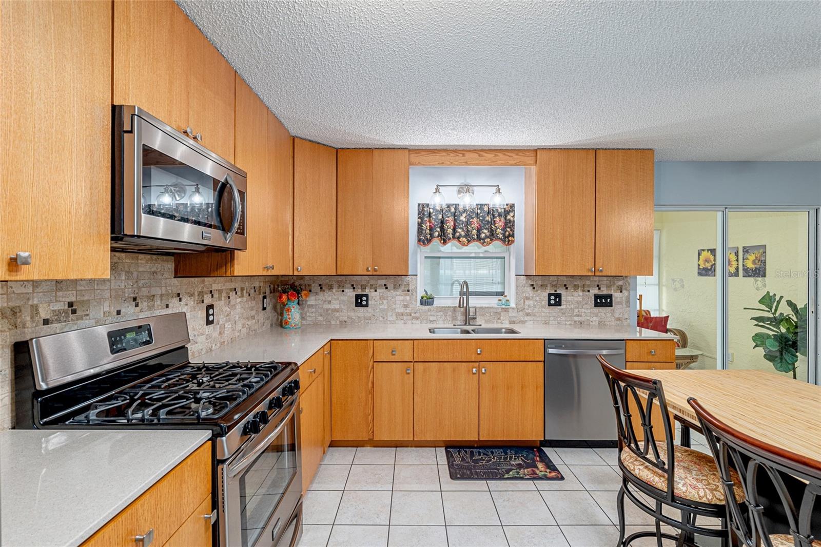 Image 23 of 64 For 9770 97th Place