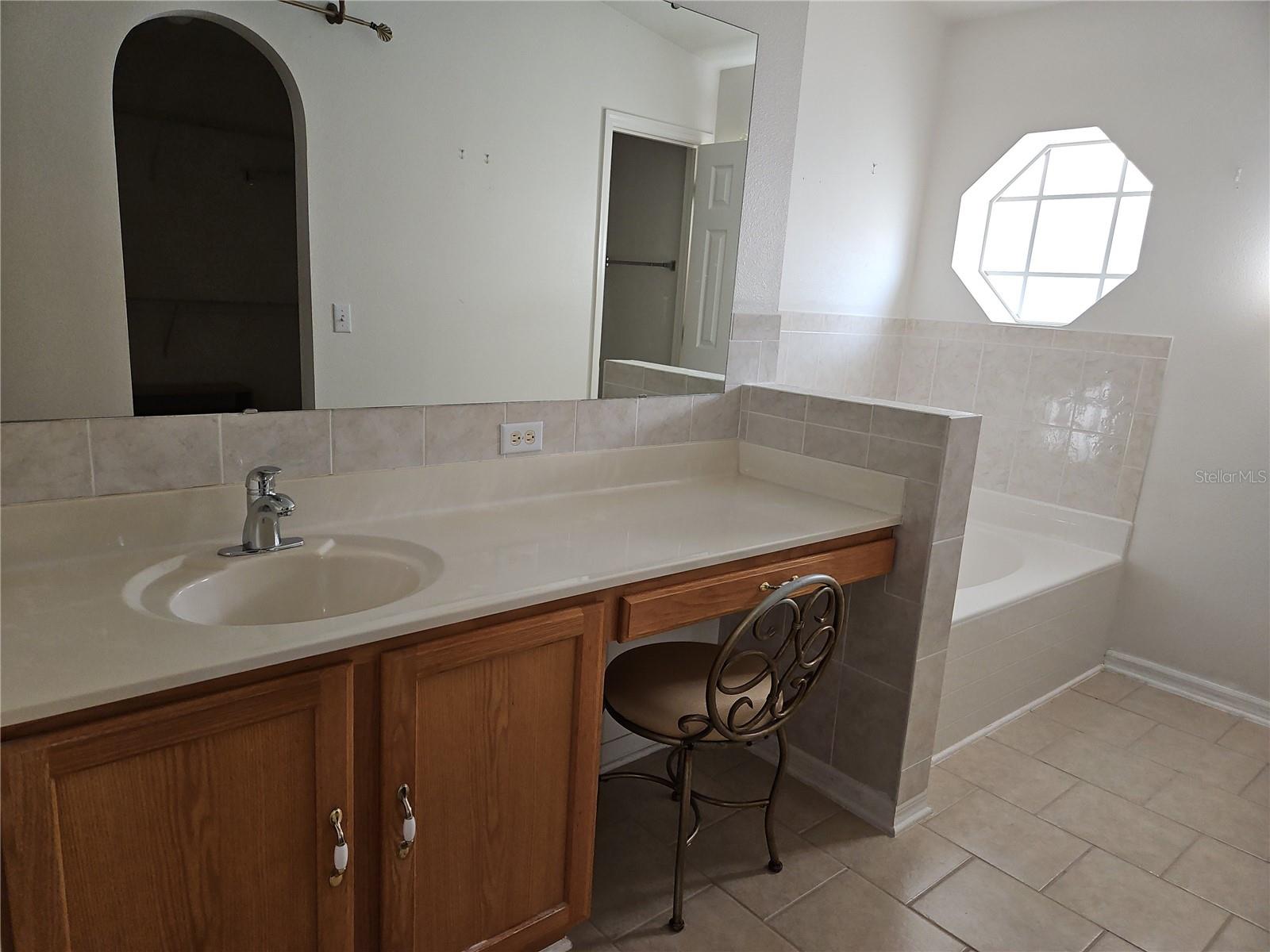 Image 14 of 20 For 6925 Hemlock Road