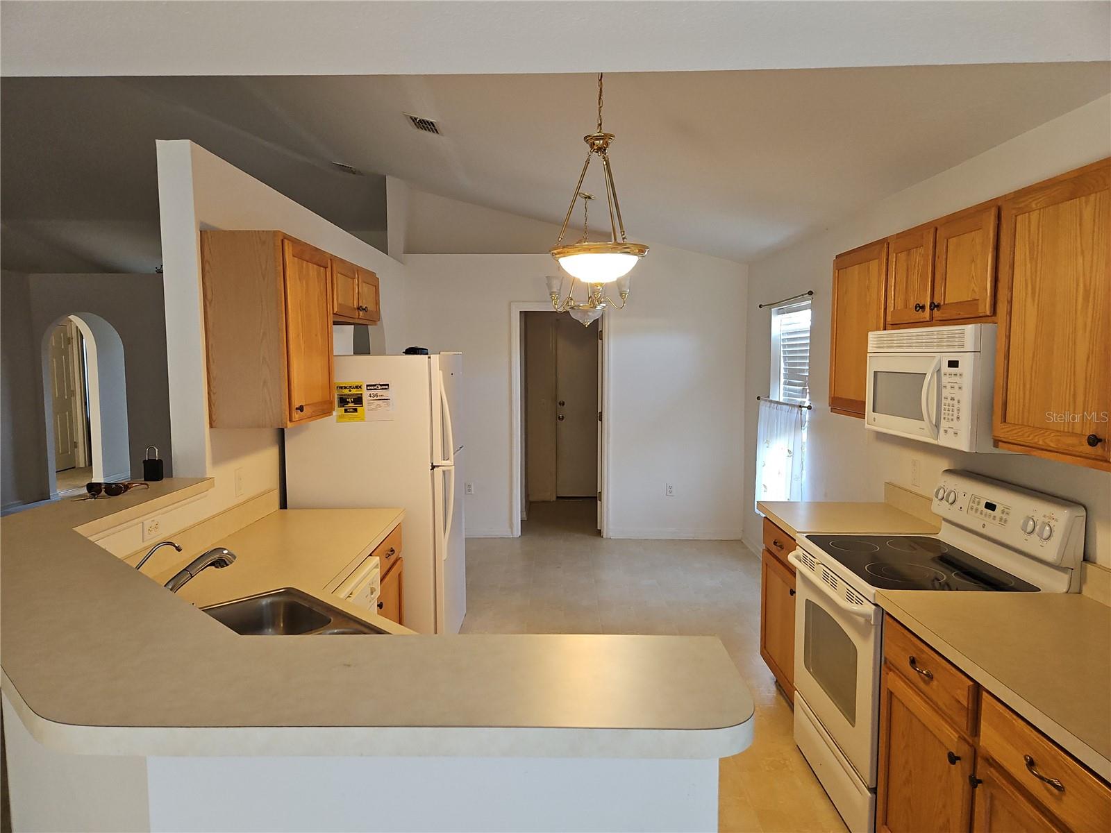 Image 5 of 20 For 6925 Hemlock Road