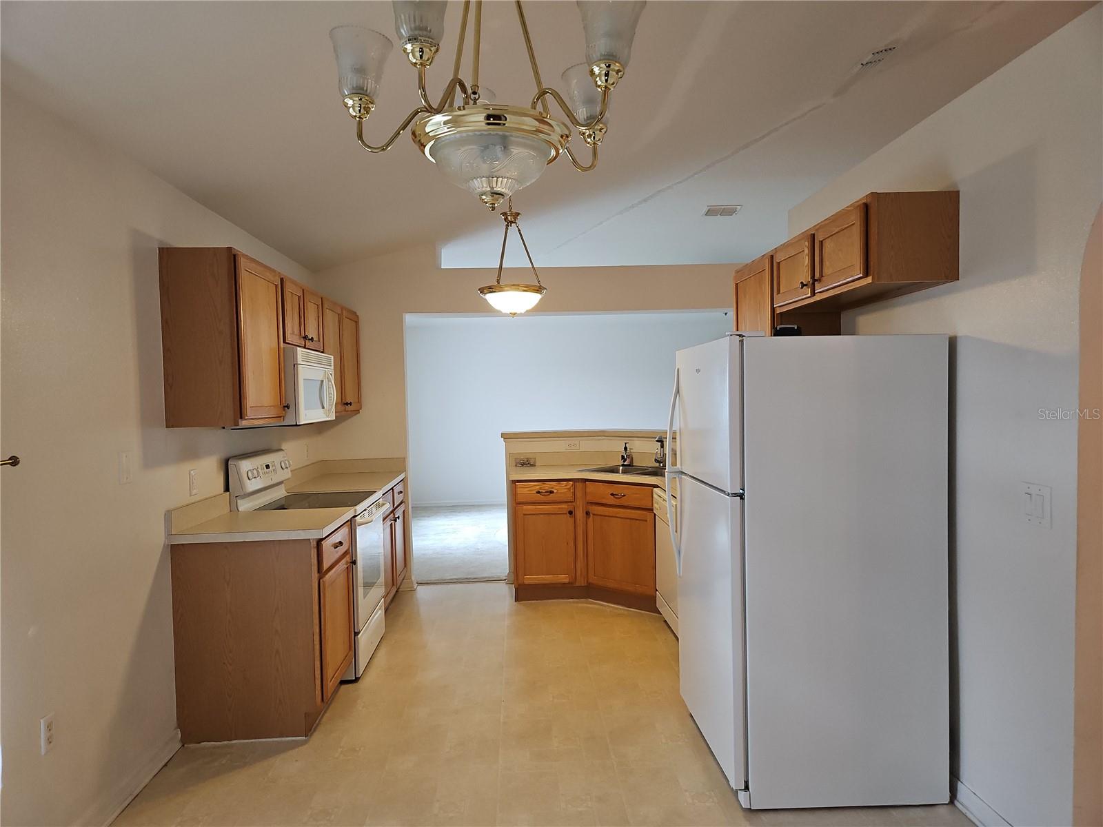 Image 8 of 20 For 6925 Hemlock Road