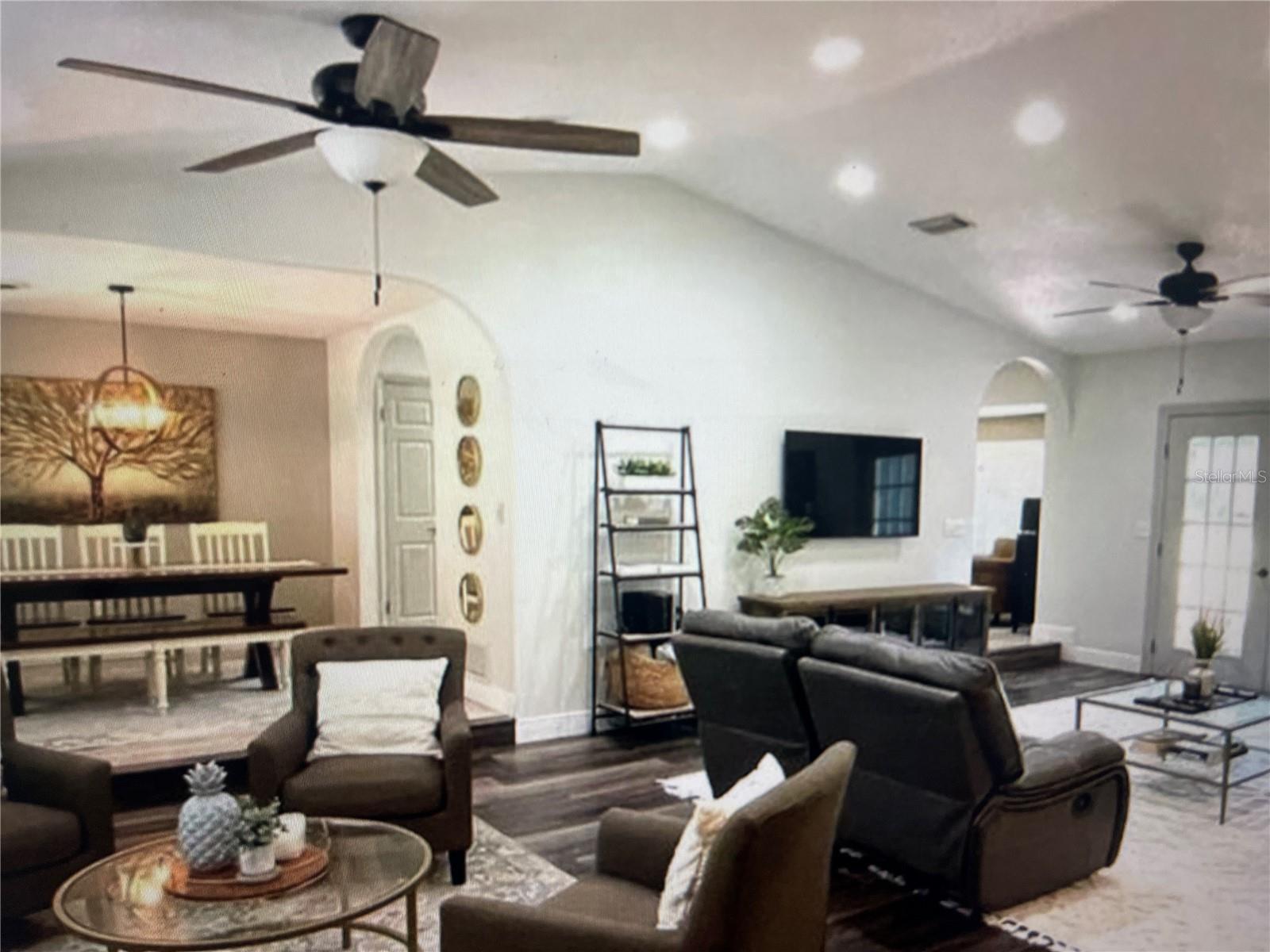 Image 15 of 27 For 3829 17th Street