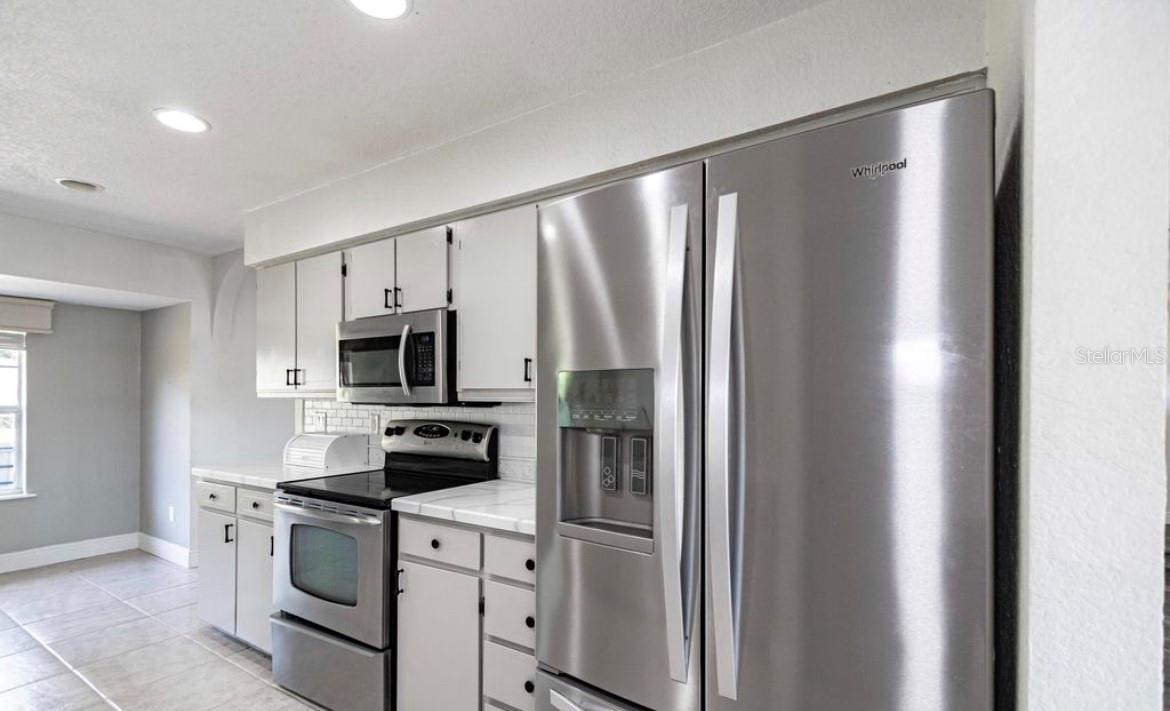 Image 3 of 27 For 3829 17th Street