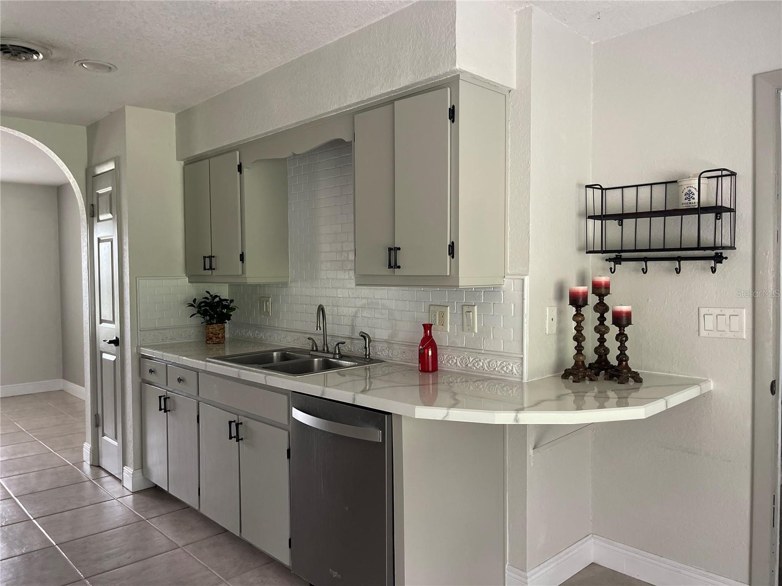 Image 5 of 27 For 3829 17th Street